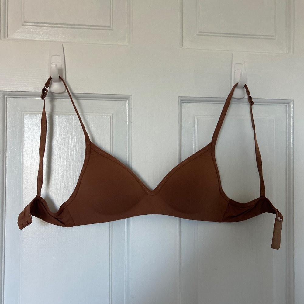 Victoria’s Secret 32B Wireless Bra